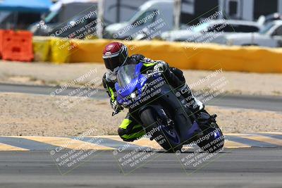 media/Apr-10-2022-SoCal Trackdays (Sun) [[f104b12566]]/Turn 2 (1135am)/